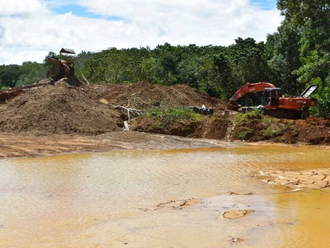 Zona ambiental golpeada por minería ilegal tardará 30 años en recuperarse