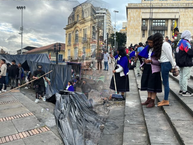 Tras alcanzar acuerdos con el gobierno nacional, comunidades indígenas regresan a sus territorios // Caracol Radio