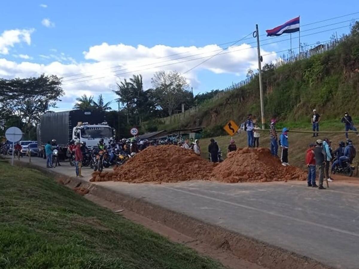 El drama de los afectados por los bloqueos en la vía Panamericana en Cauca