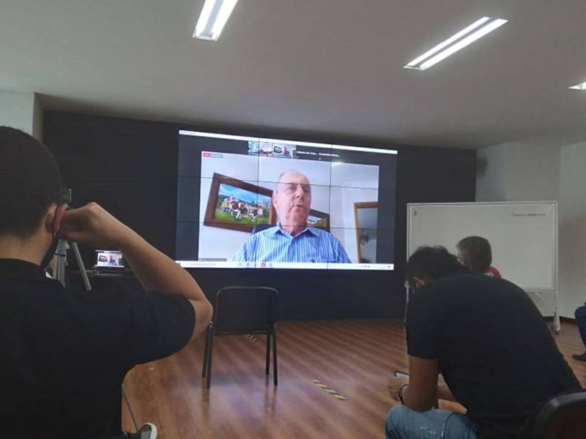 Empresarios y sus familias se beneficiarán con becas de estudio