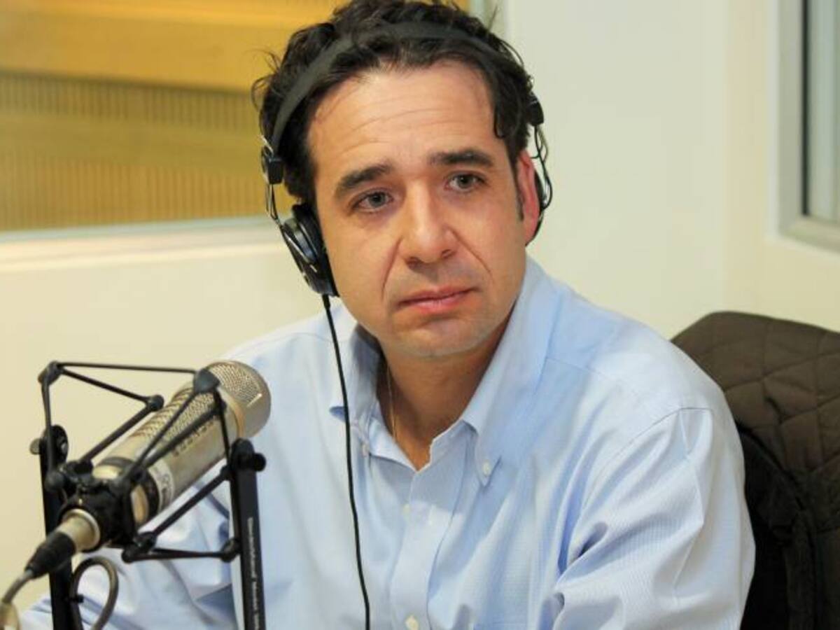 Si se adjudica primero el Canal Uno, pierde interés el tercer canal privado: Estrada