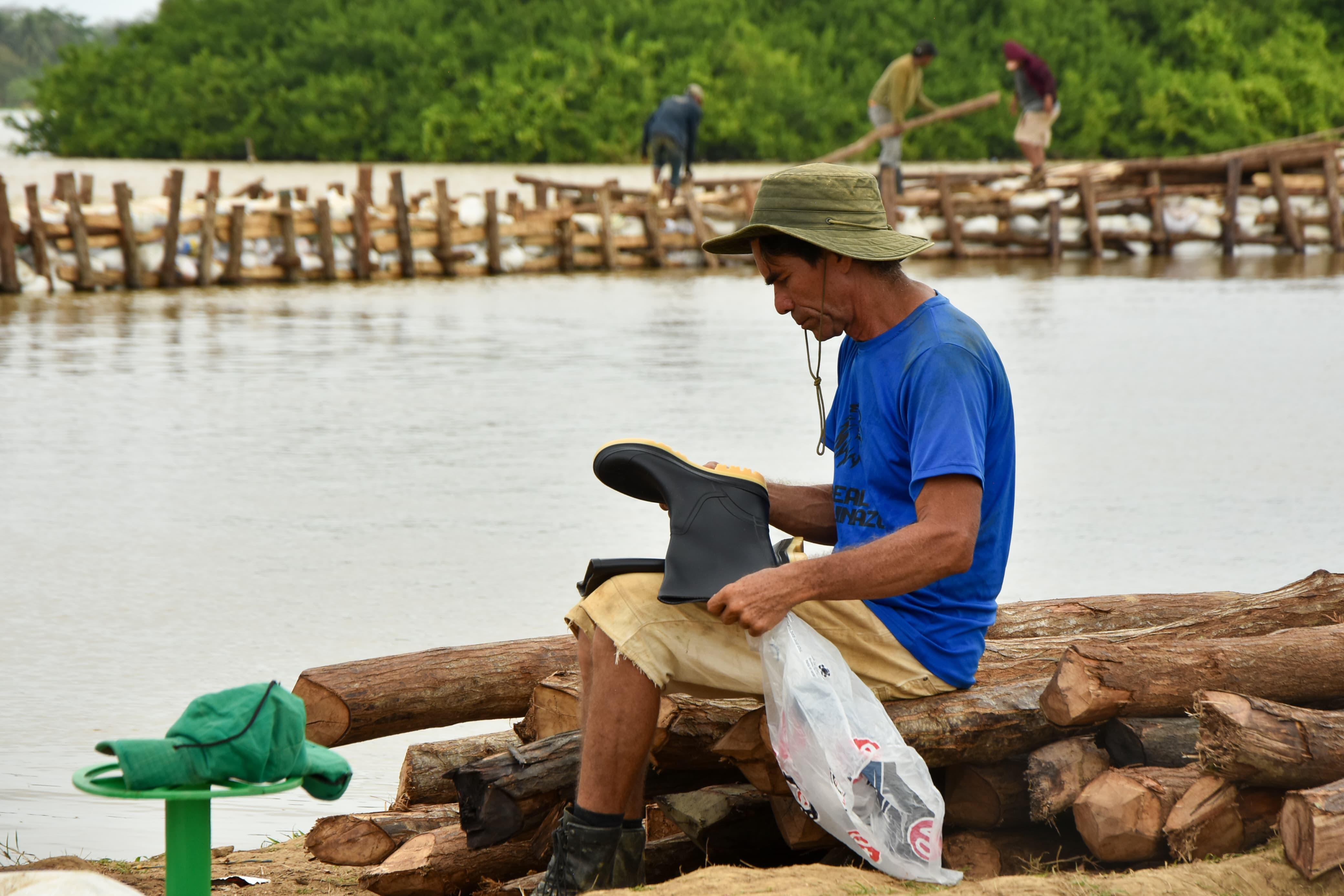 Soluciones W: 6.800 botas de caucho serán entregadas a comunidades afectadas en Córdoba. Foto: UNGRD.