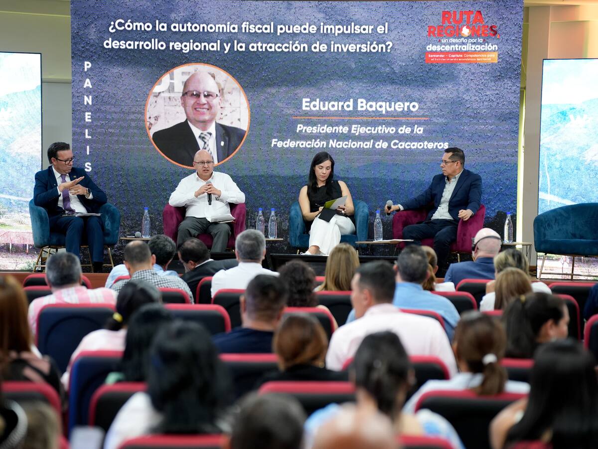 Foro Ruta Regiones en Bucaramanga: descentralización para el desarrollo departamental