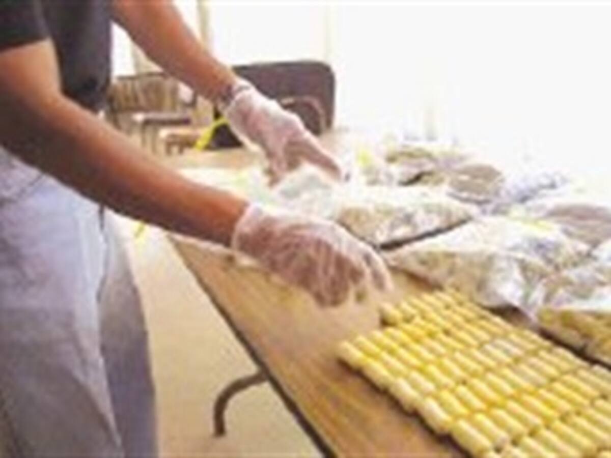 Narcotraficantes planeaba enviar en un mismo vuelo a 32 personas cargadas con Heroína