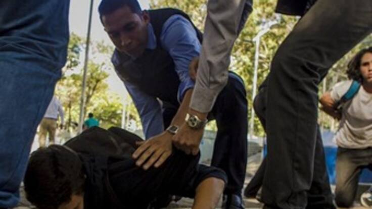Habla el tío del joven asesinado durante marchas en Venezuela
