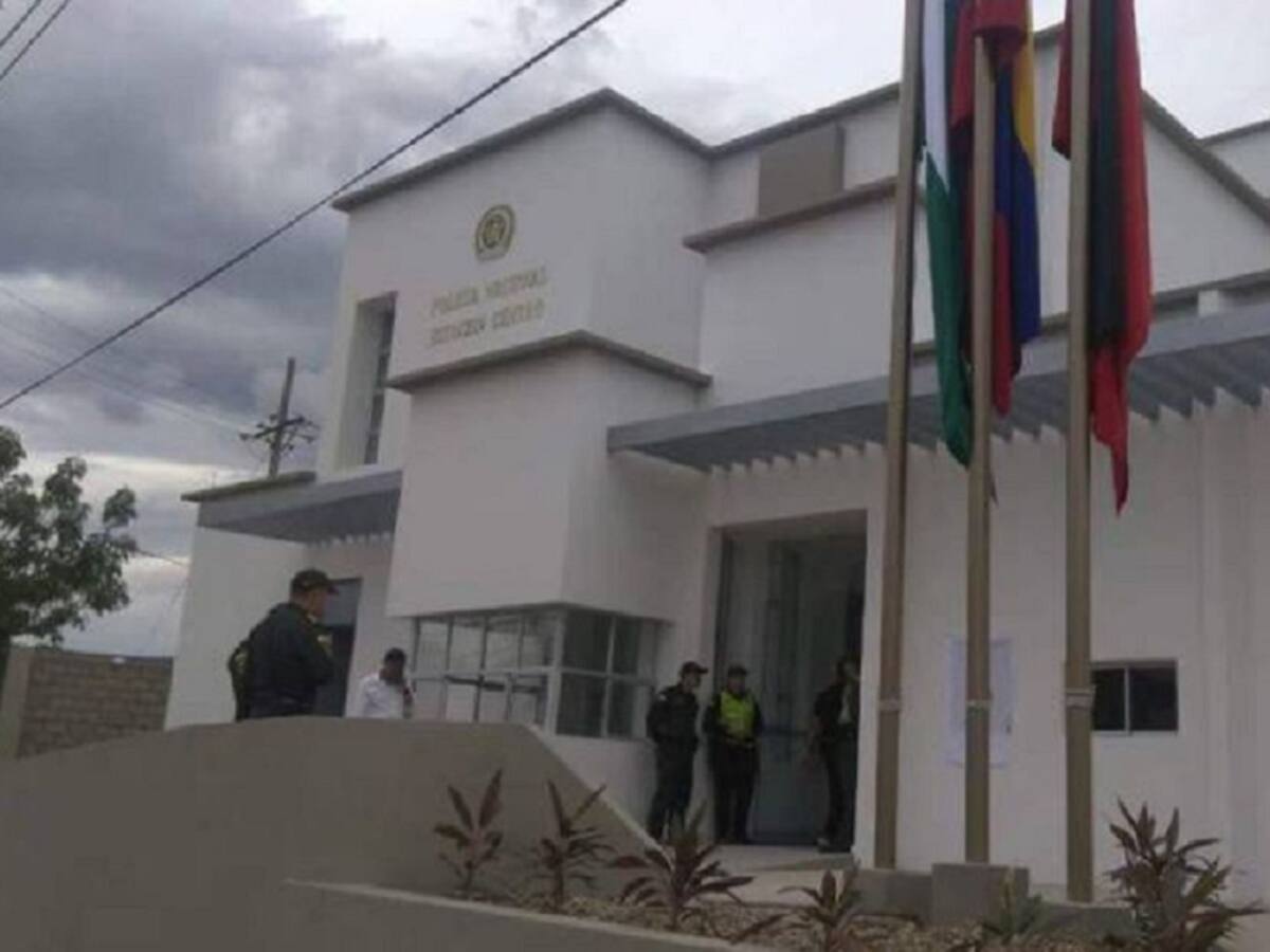 Lanzan explosivos a estación de policía del área metropolitana de Cúcuta