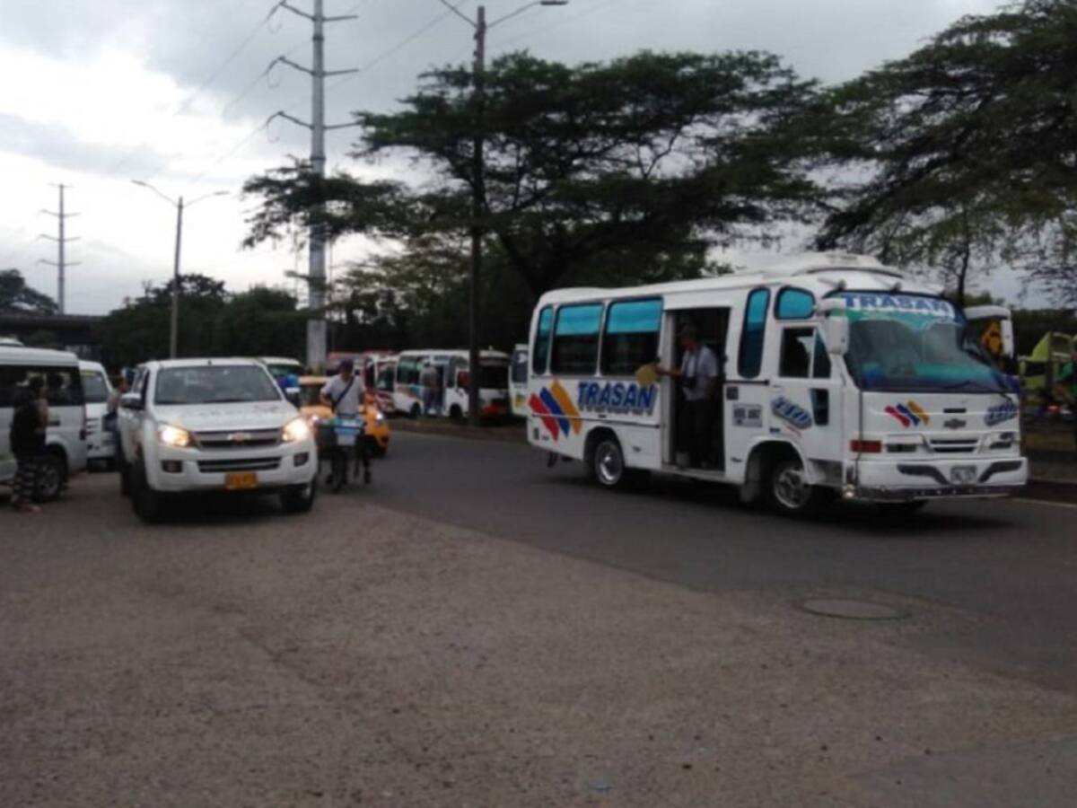 Aumento de las tarifas de servicios de transporte públicos