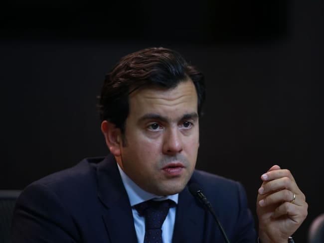 Lara ha sido Representante a la Cámara y Senador por Cambio Radical