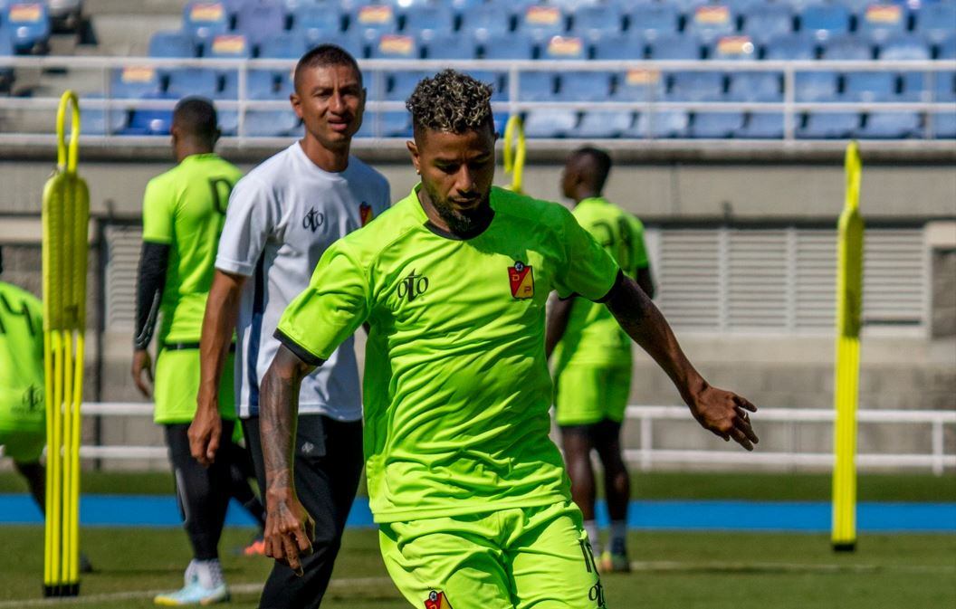 Yesus Cabrera, volante del Deportivo Pereira / @corpereira.