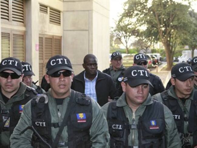 Me siento perseguido desde que derroté a la oligarquía y a los políticos tradicionales del Valle: exsenador Martínez