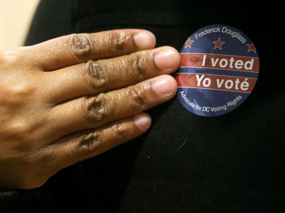 La votación anticipada, reflejo de unas elecciones muy reñidas en EE. UU.