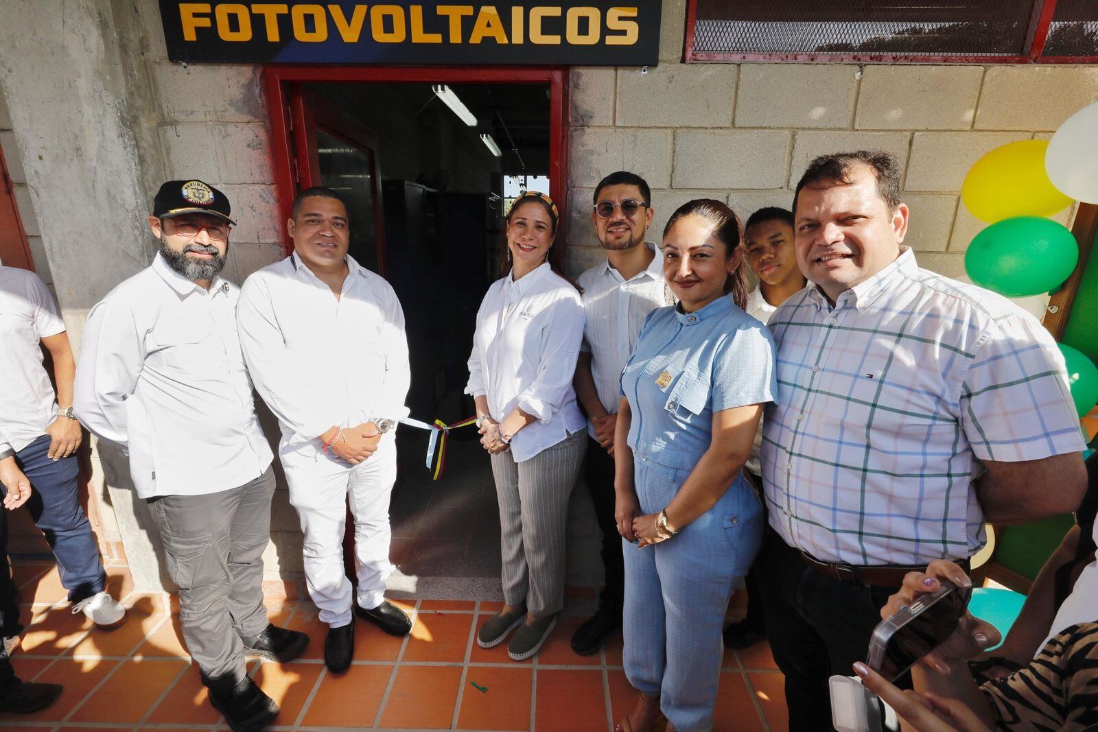 Entrega de laboratorio por parte del Ministerio de Minas y Energía y el FENOGE en la I.E.D Técnico Industrial en Santa Marta, Magdalena