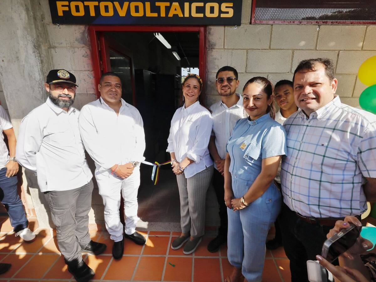 Paneles solares y laboratorio fotovoltaico, apuesta del Ministerio de Minas y Energía en Santa Marta