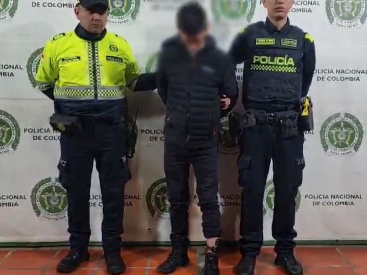 Una pelea delató a un homicida: llegó herido a urgencias y le hallaron un brazalete electrónico