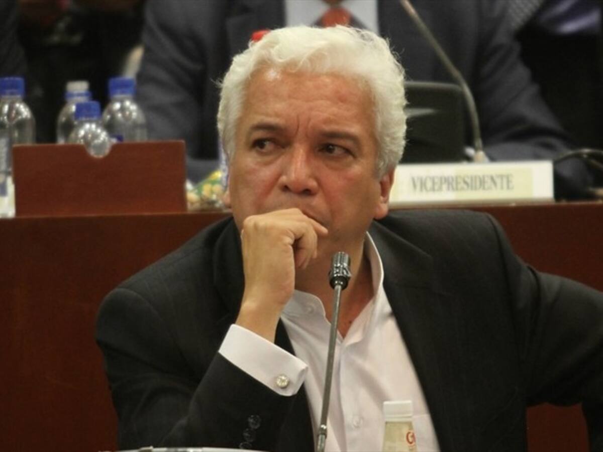 ¿Por qué el presidente Petro debe ir a juicio político en el Congreso?
