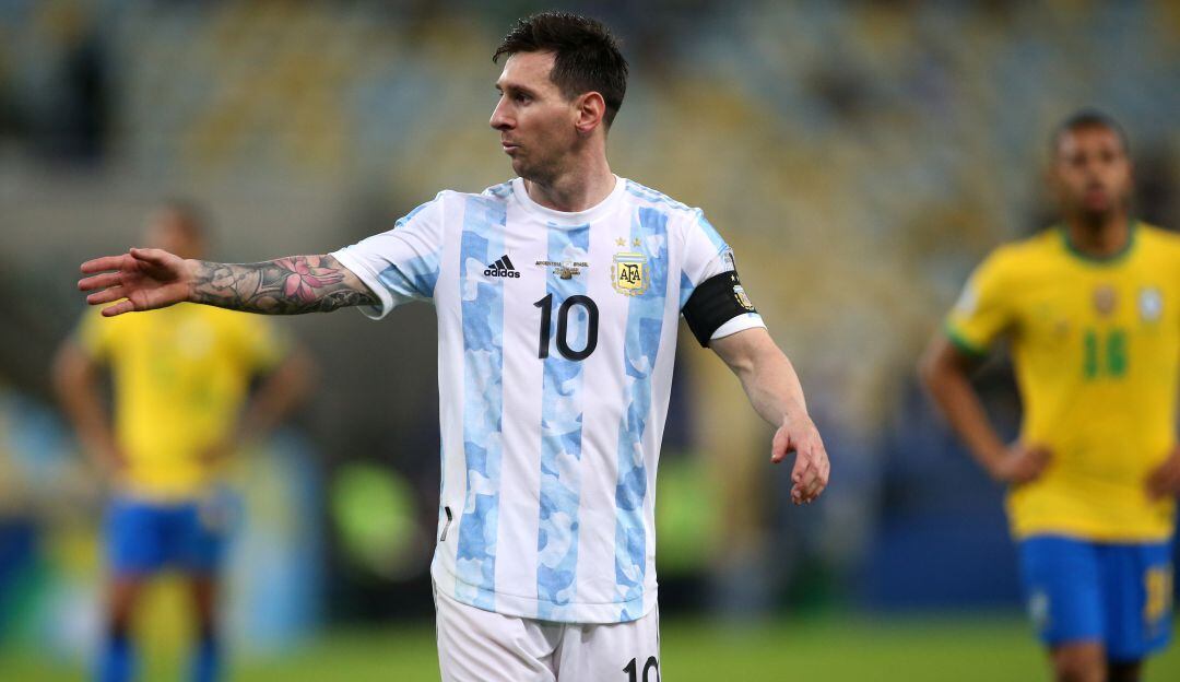 Lionel Messi lidera la nómina de convocados de Argentina.