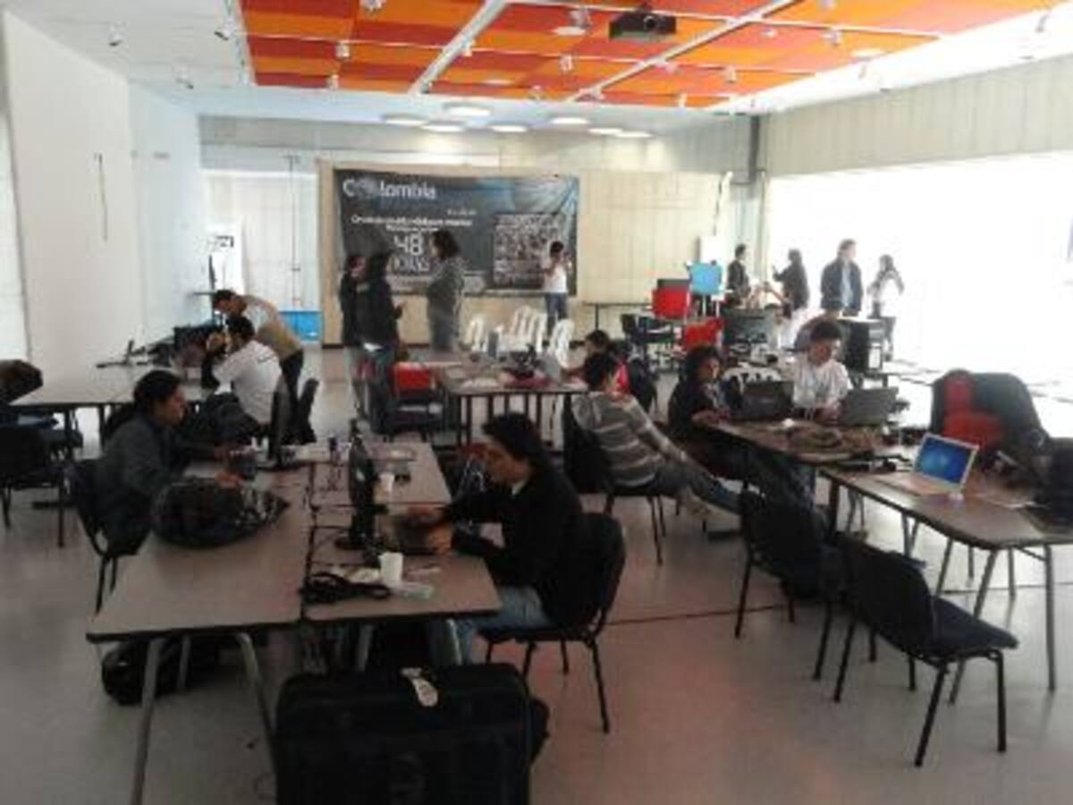 Diseñadores, programadores, ingenieros, publicistas y comunicadores hicieron presencia en Colombia Game Jam 2011