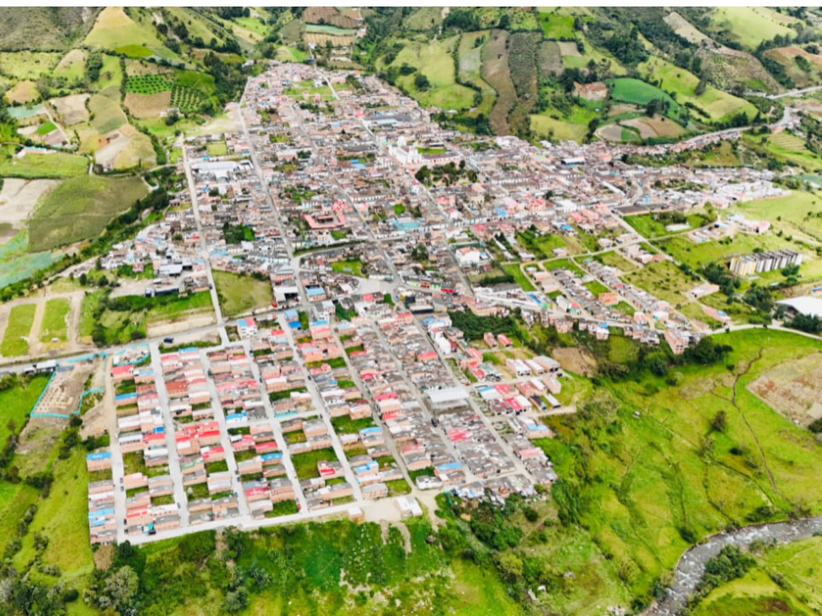 Sanción a exalcalde de Chitagá por irregularidades en la compra de elementos de bioseguridad