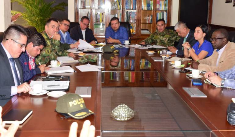 Consejo de Seguridad en Popayán con alcaldes afectados por escalada terrorista. 