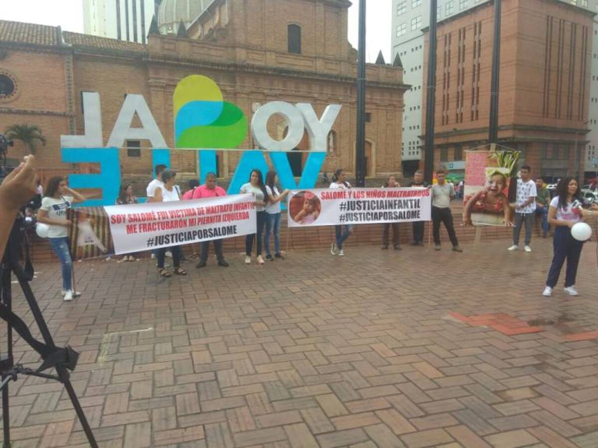 Familiares de niña maltratada en Jardín protestaron para pedir justicia