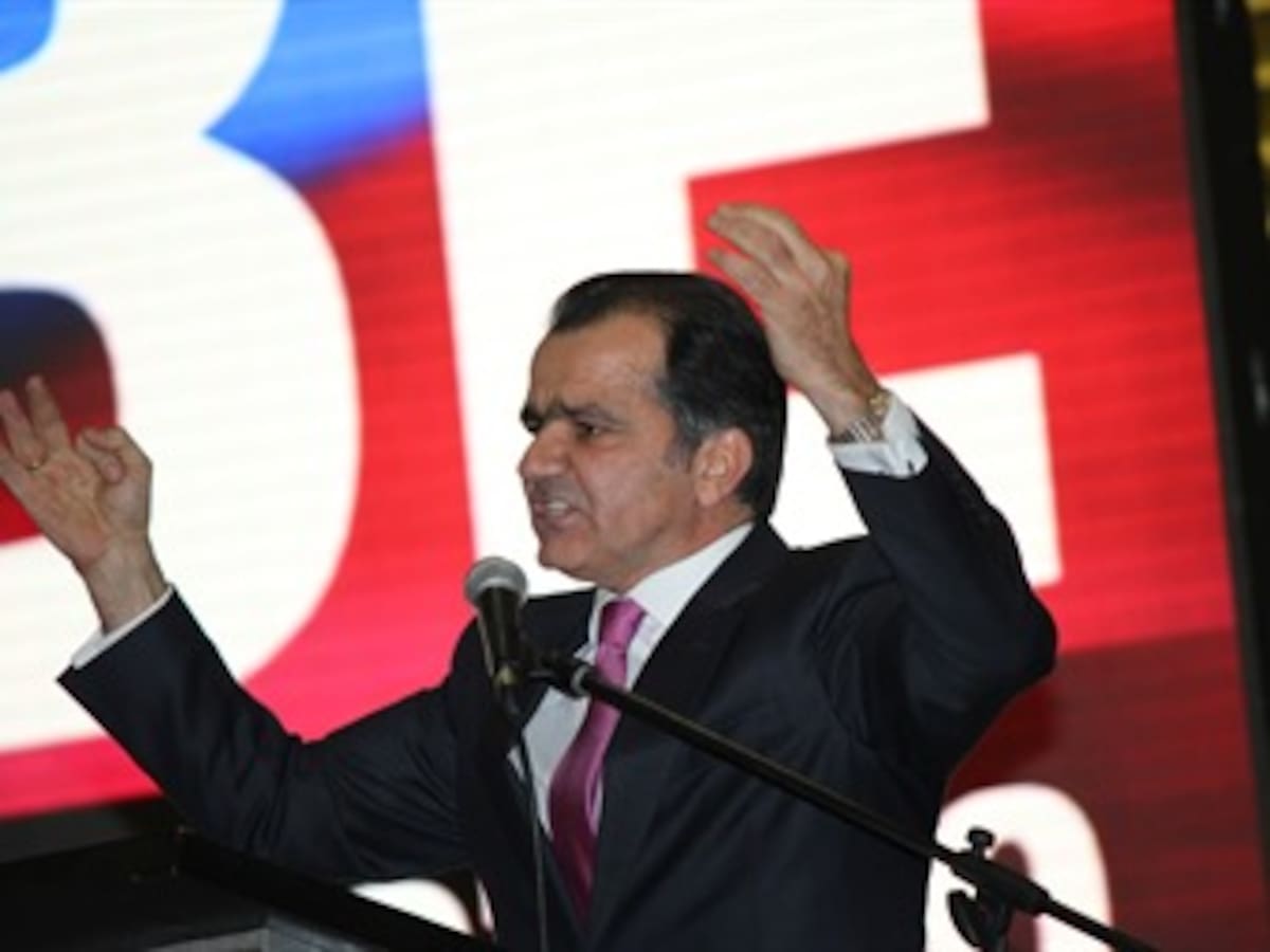 Óscar Iván Zuluaga candidato del Uribismo a la presidencia