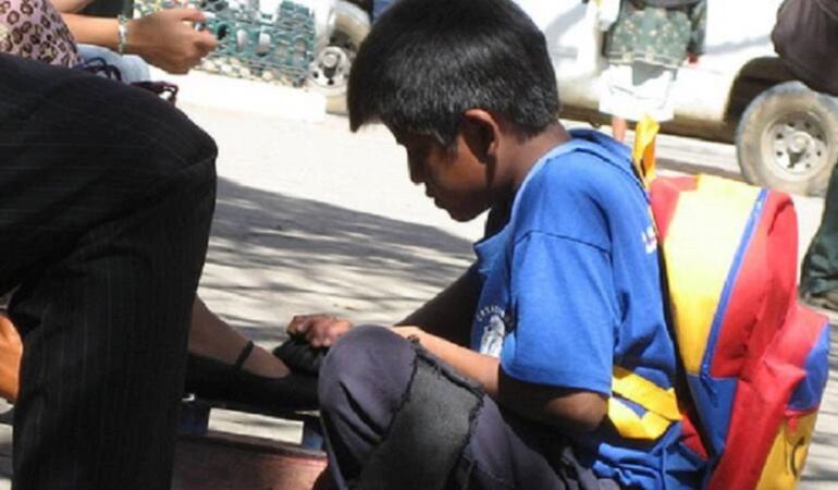 En las calles y avenidas de Cúcuta se evidencia un drama social y humano con los menores de edad