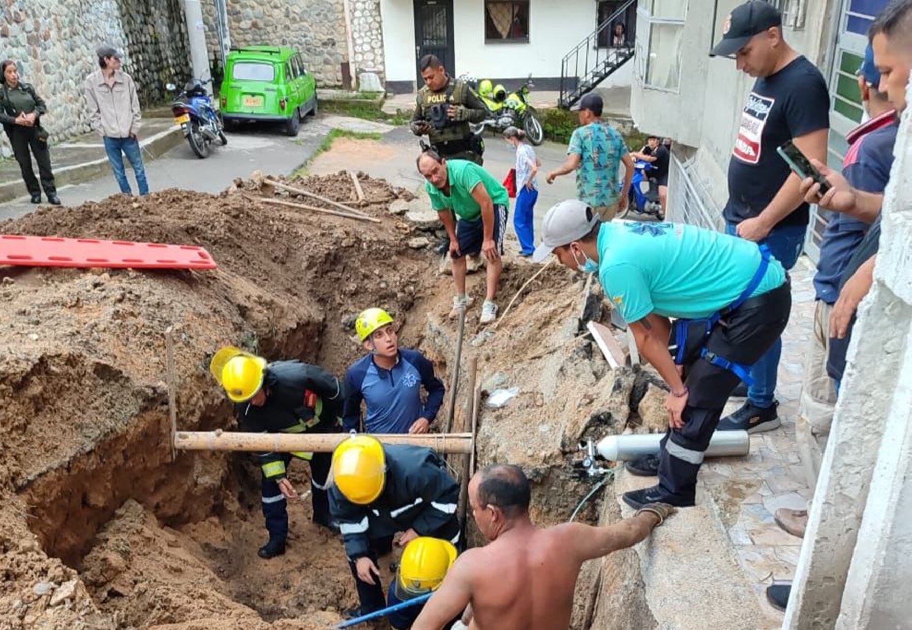 Rescate de un obrero en Ibagué