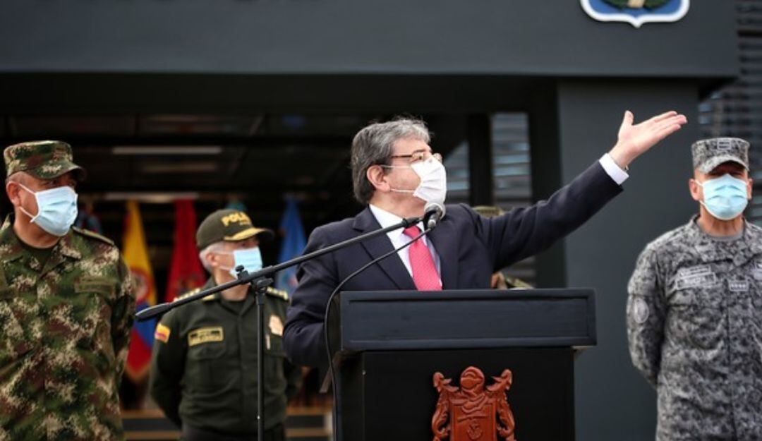 Carlos Holmes trujillo.