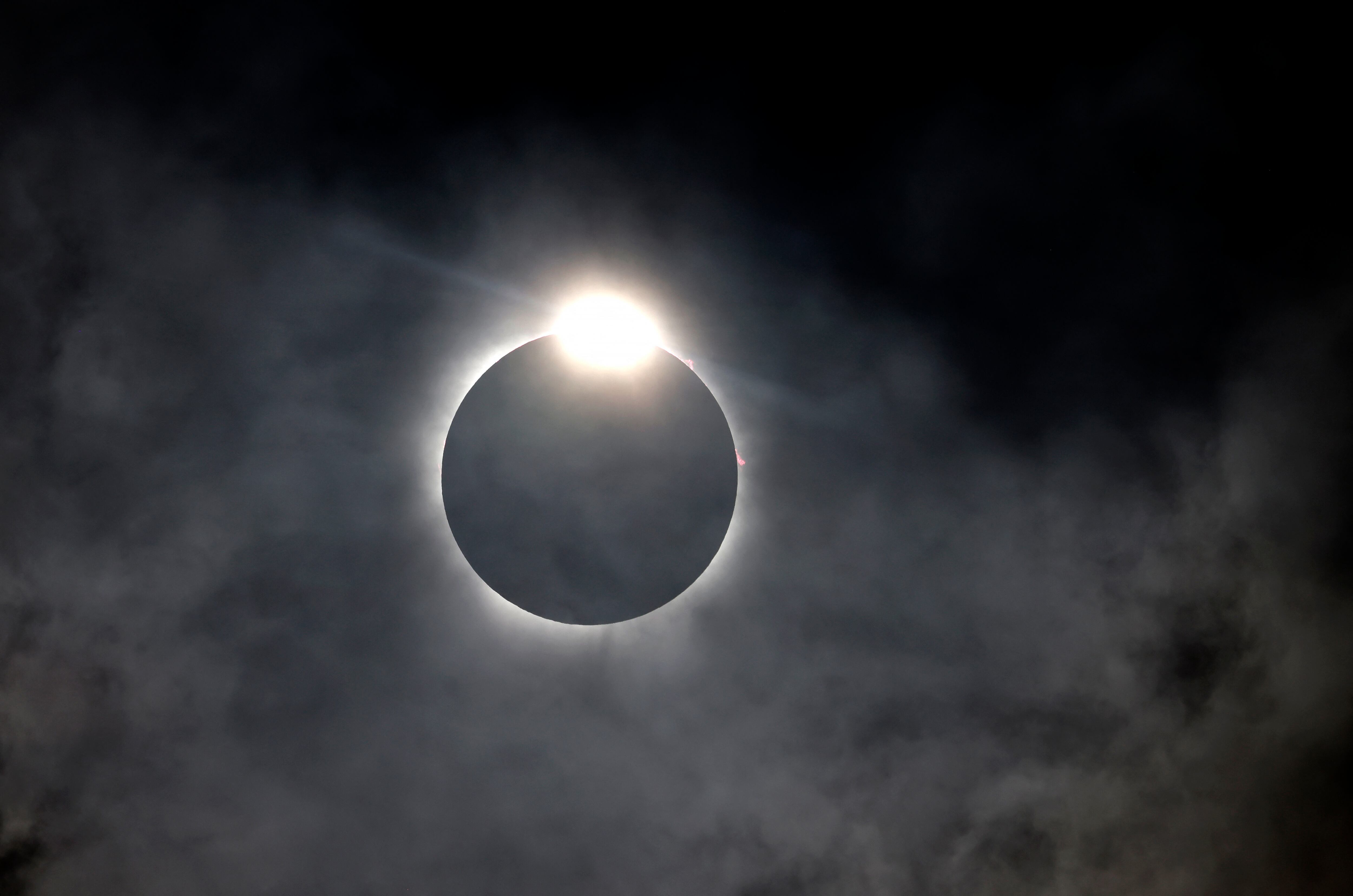 El eclipse solar total se extiende por América del Norte, desde México hasta Canadá/ (Foto de Ron Jenkins/Getty Images)