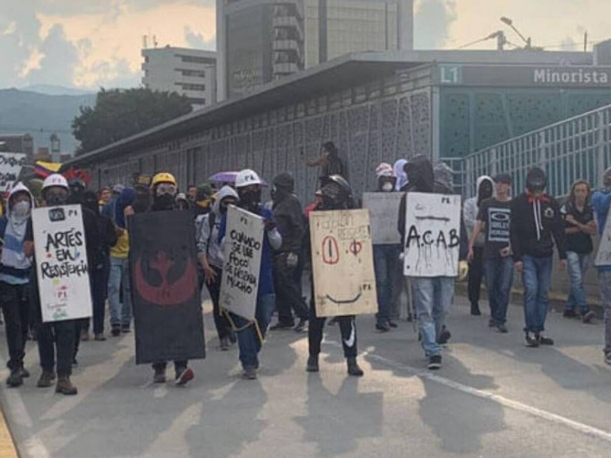 A los jóvenes que causan disturbios les ha faltado acompañamiento: Defensoría