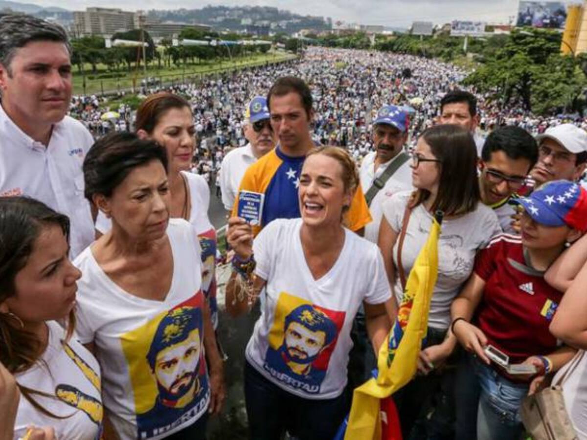 No hay condiciones para un diálogo en Venezuela: Lilian Tintori