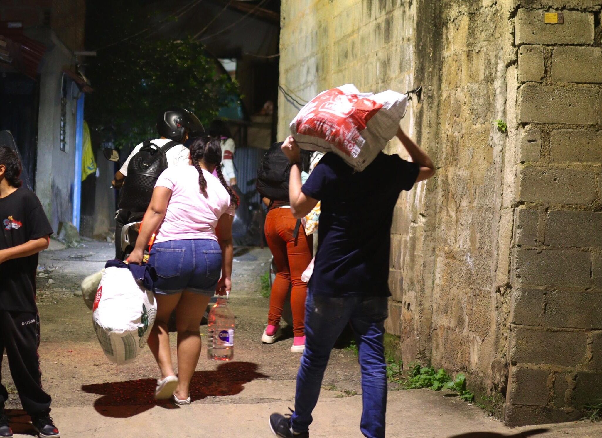 15 familias retornaron a sus viviendas en Sabaneta. Foto: Alcaldía de Sabaneta