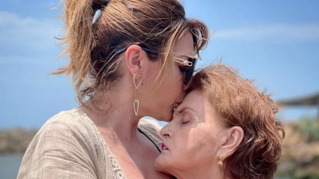Ana Karina Soto y su madre, Juana de Dios Arévalo de Soto.