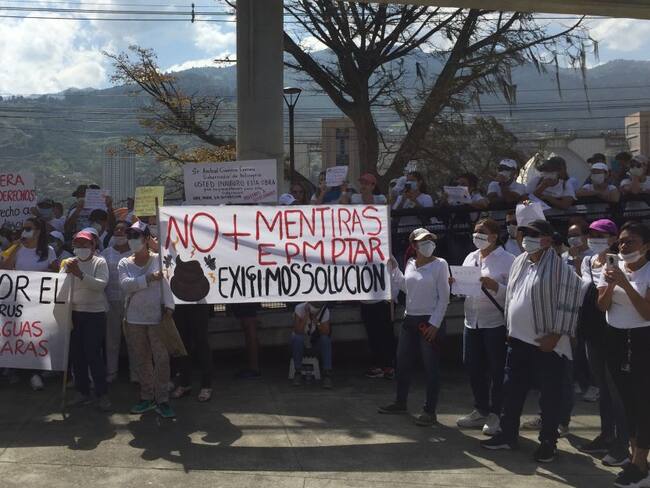 Vecinos de Planta Aguas Claras, piden a EPM soluciones sobre malos olores