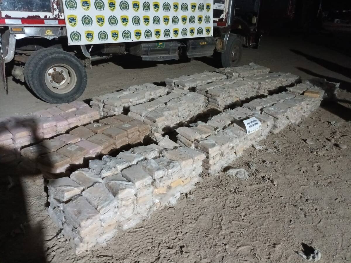 Cayó cargamento de marihuana dentro de tubos de cemento en carreteras del Huila