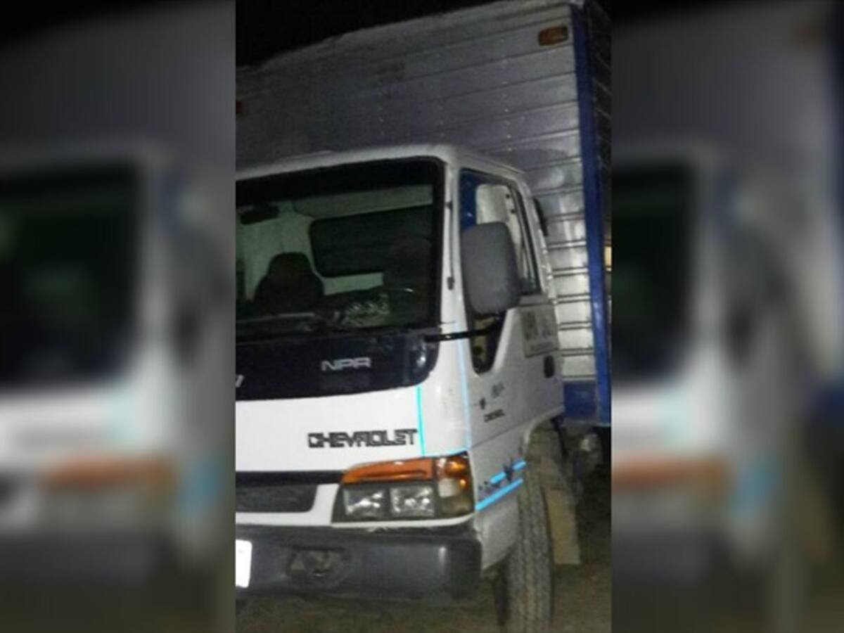 Sujetos armados hurtan camión cargado con víveres en Corinto, Cauca