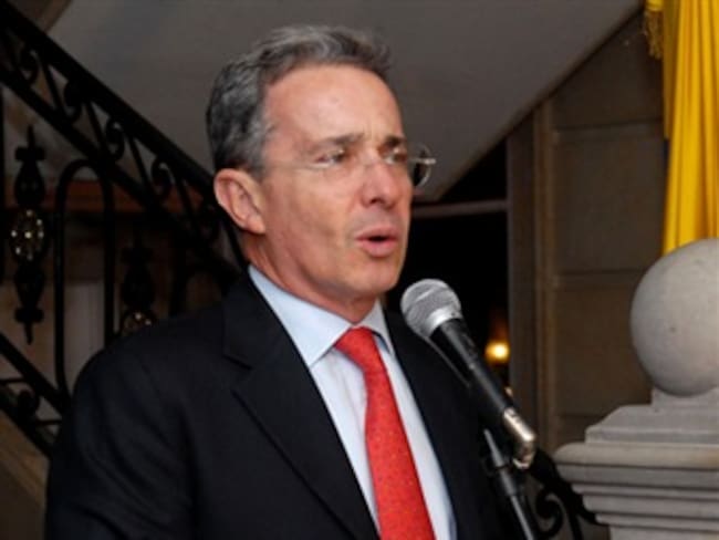 Uribe confía en superar nuevo impasse con Ecuador