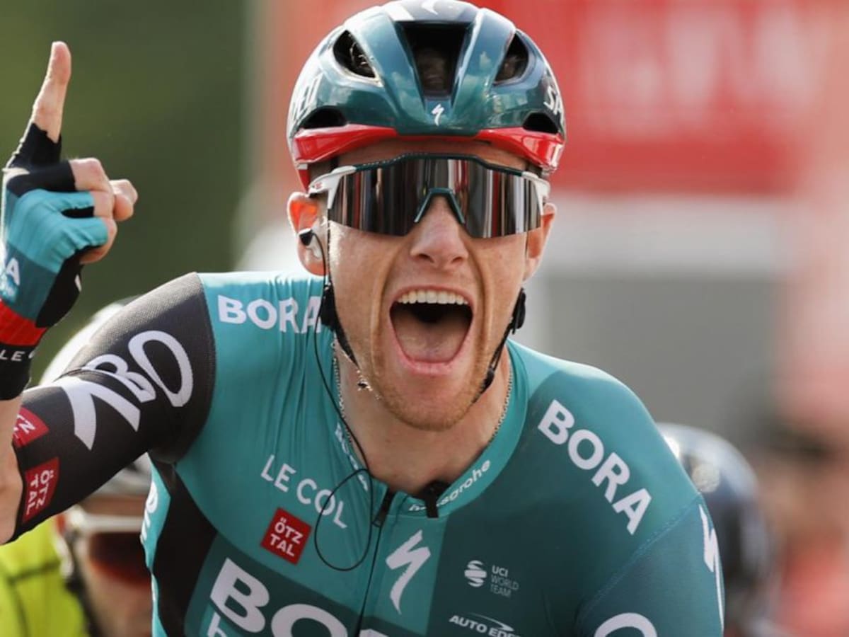 Bennett ganó la etapa 2; Teunissen es nuevo líder de La Vuelta a España