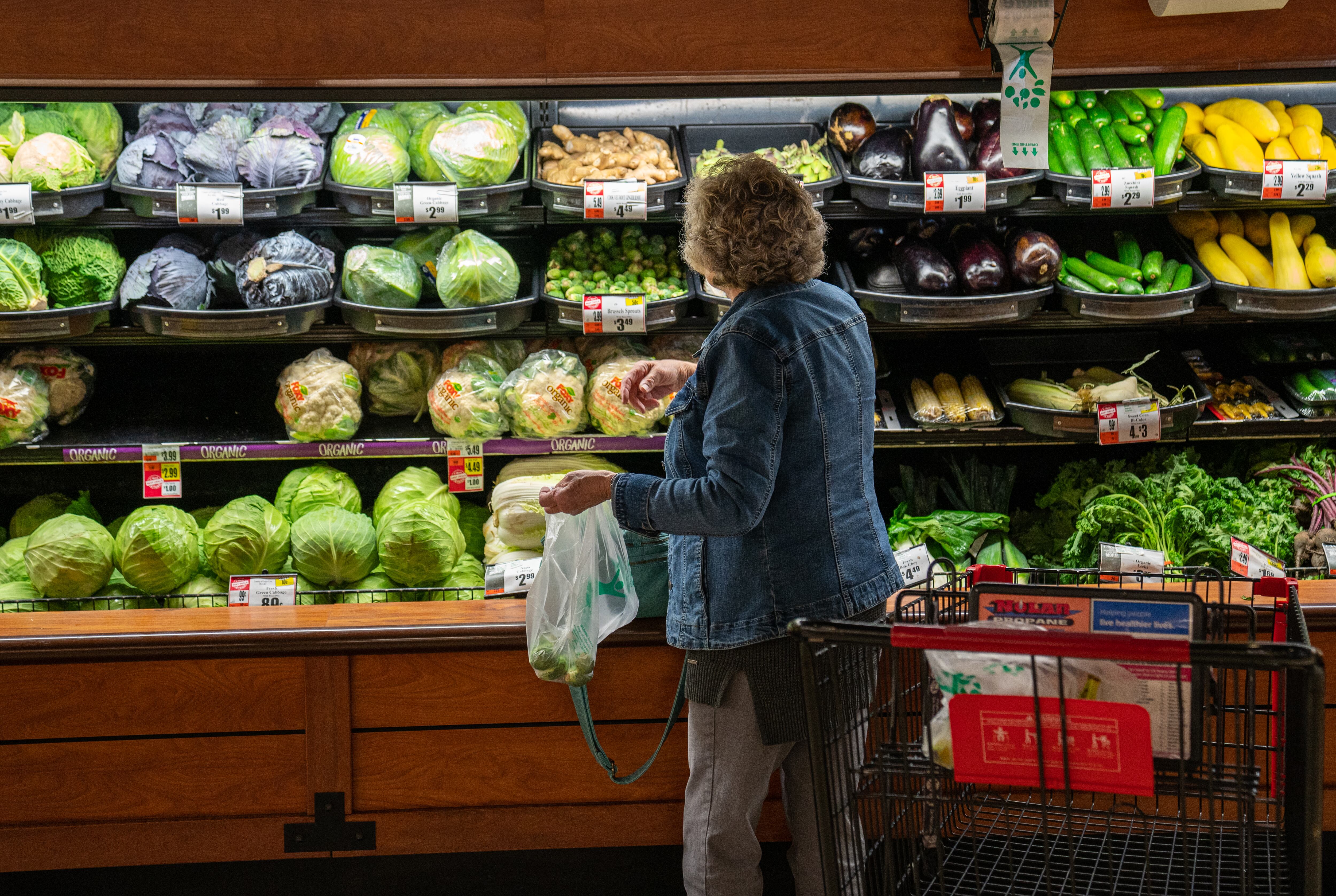 Inflación de EE.UU. disminuyó al 7.7% en octubre, mostrando signos de desaceleración