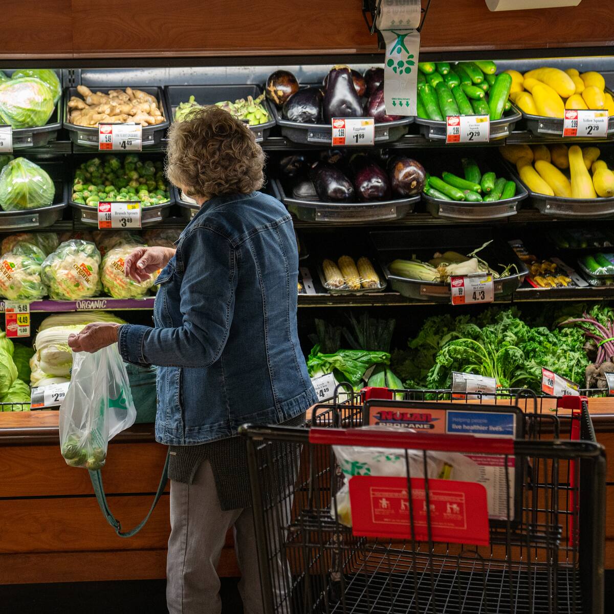 Inflación de EE.UU. disminuyó al 7.7% en octubre, mostrando signos de desaceleración