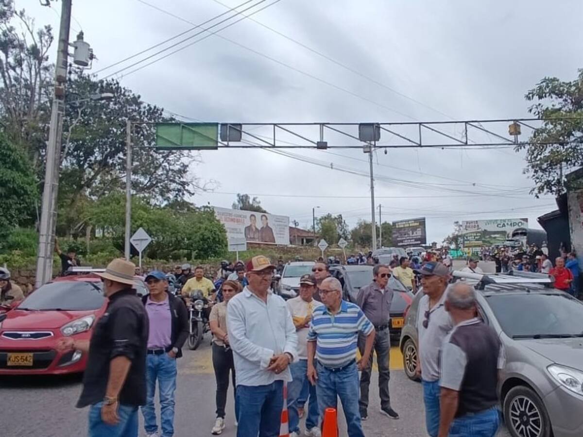 Santander: No pagan peaje en La Mesa de Los Santos, la comunidad se declara en desobediencia civil