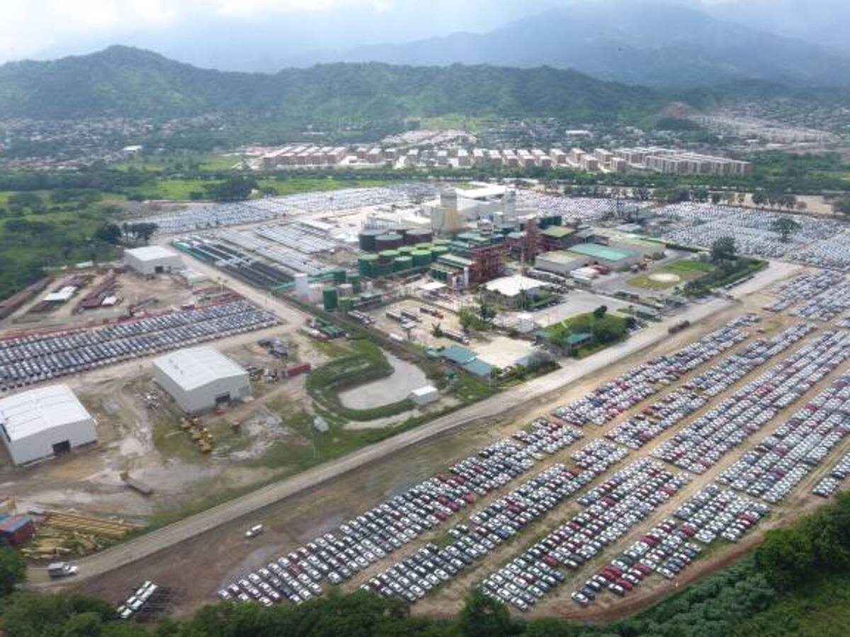 Puerto de Santa Marta inicia importación de carros eslovacos