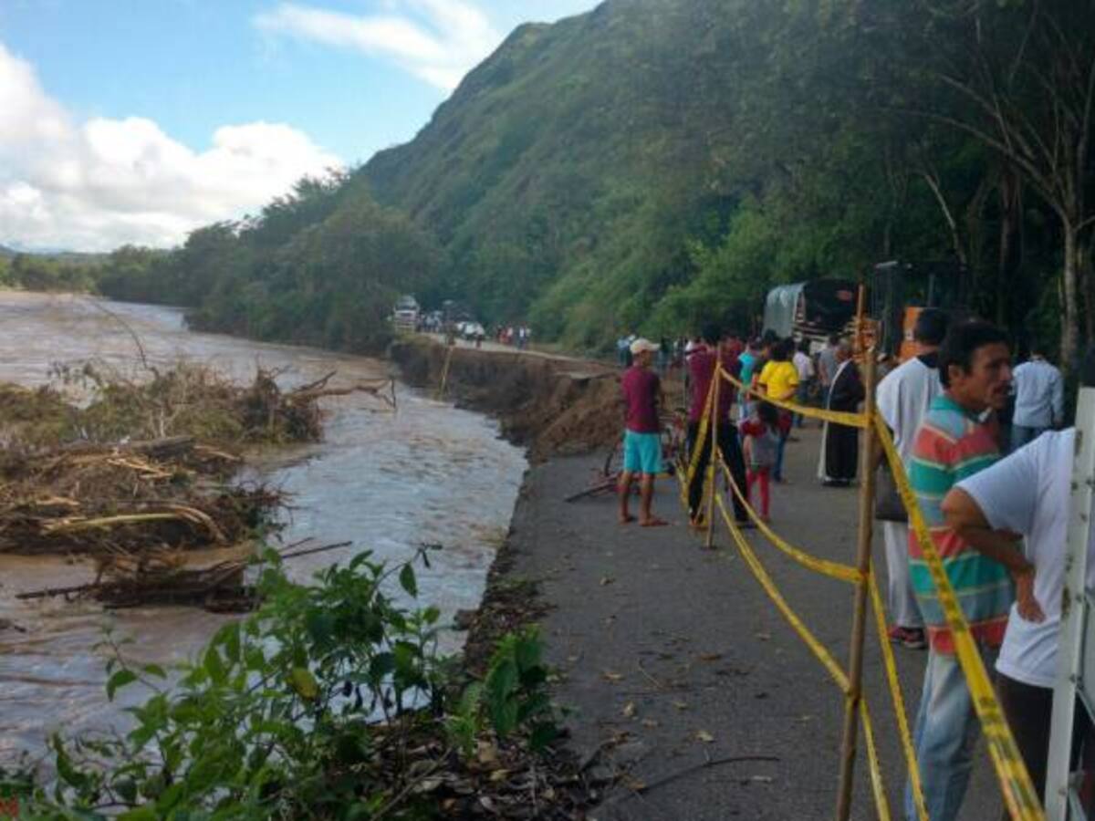 Lluvias provocan grave daño en vías del Tolima