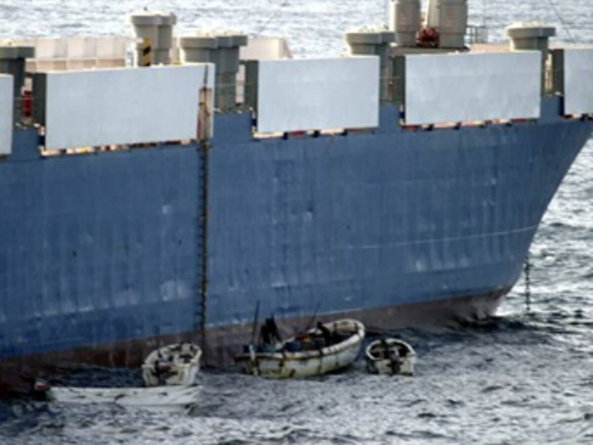 Los piratas secuestran en Somalia tres cargueros en un día