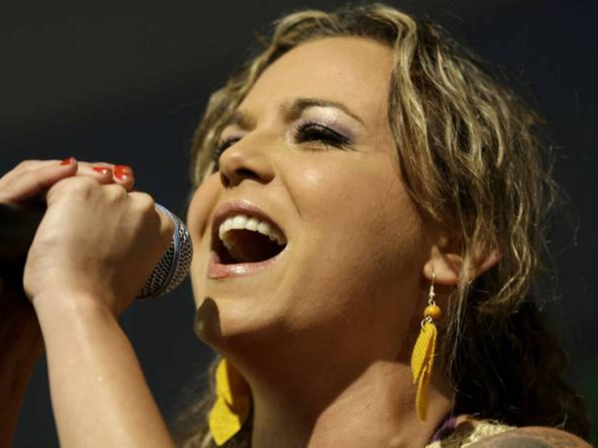 Carolina Sabino vuelve a las redes sociales y anuncia su embarazo