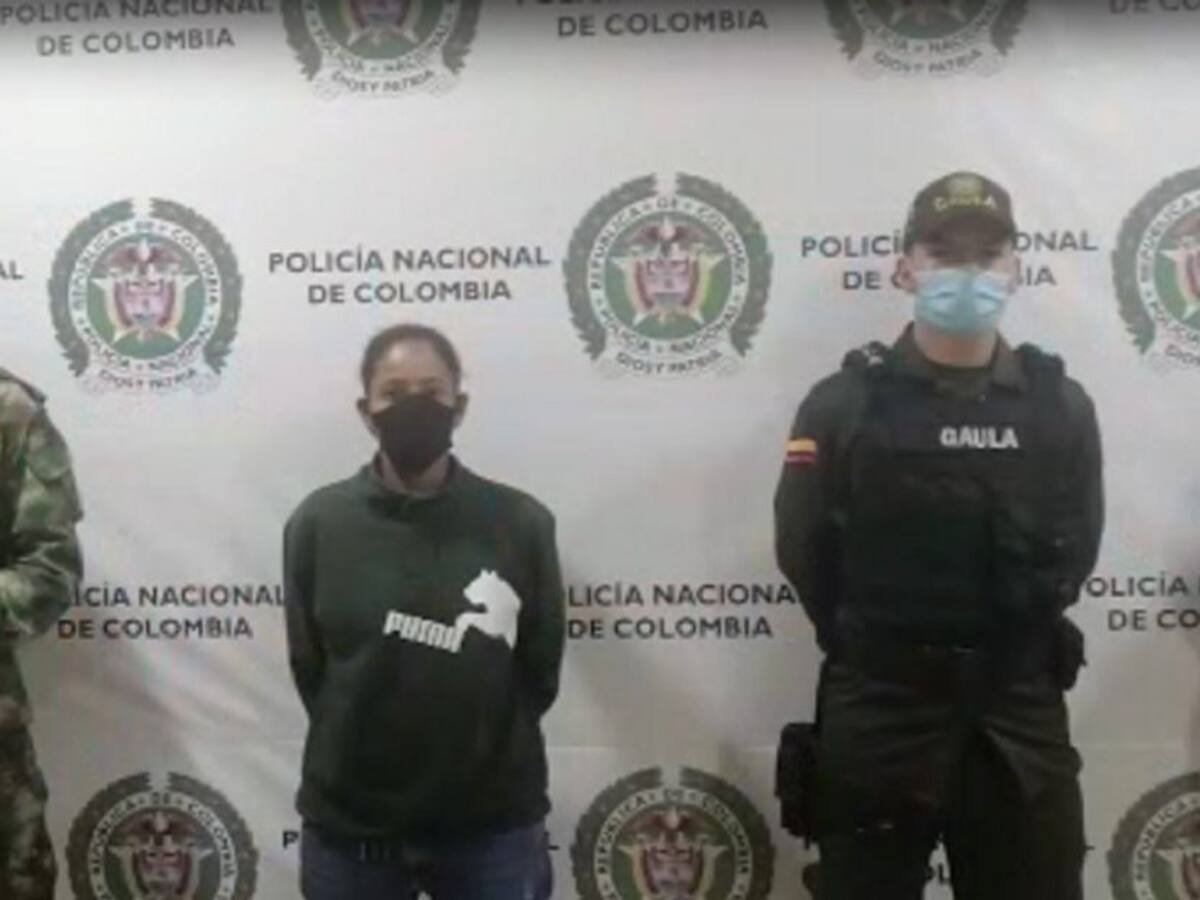 Capturan mujer que extorsionaba a su mamá y a su novio en Quindío