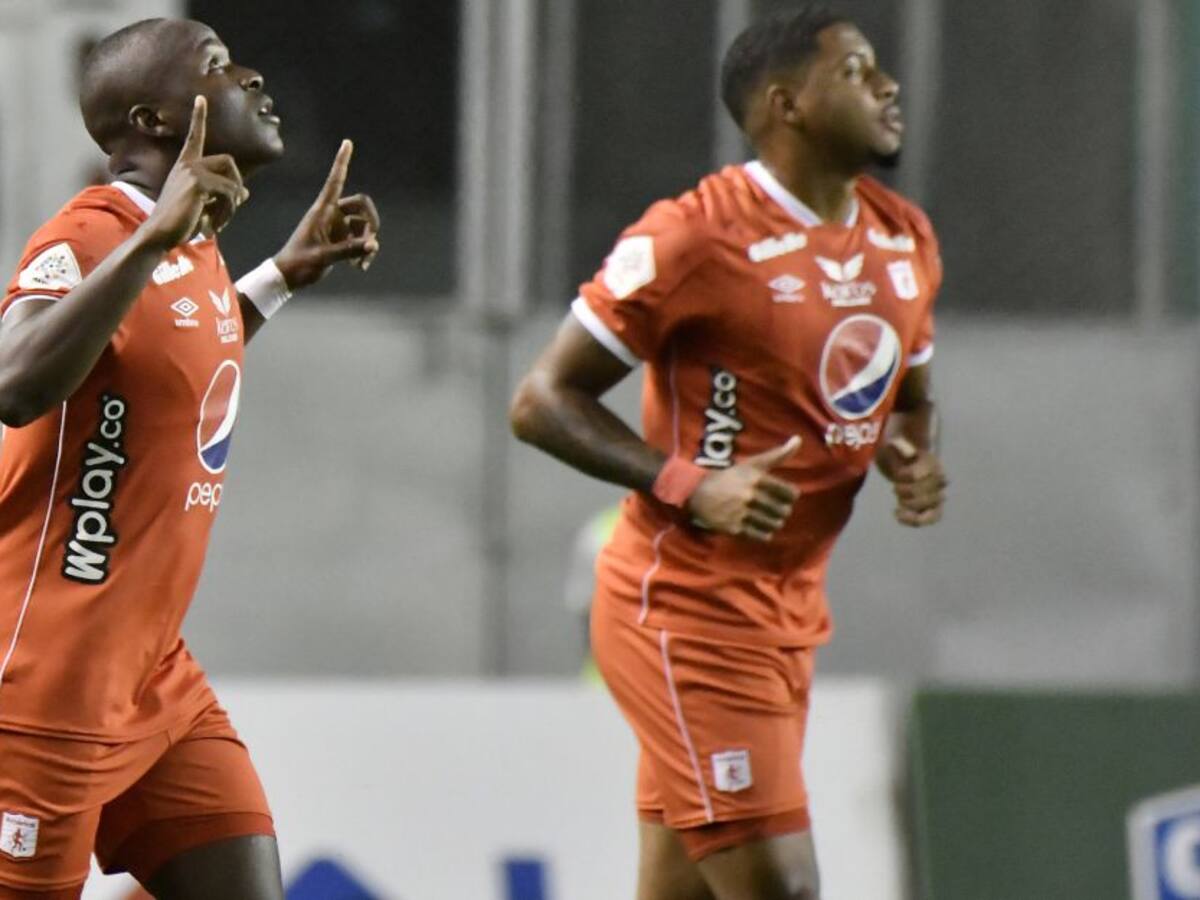 "No presto atención si los hinchas me quieren, me concentro en mi trabajo"