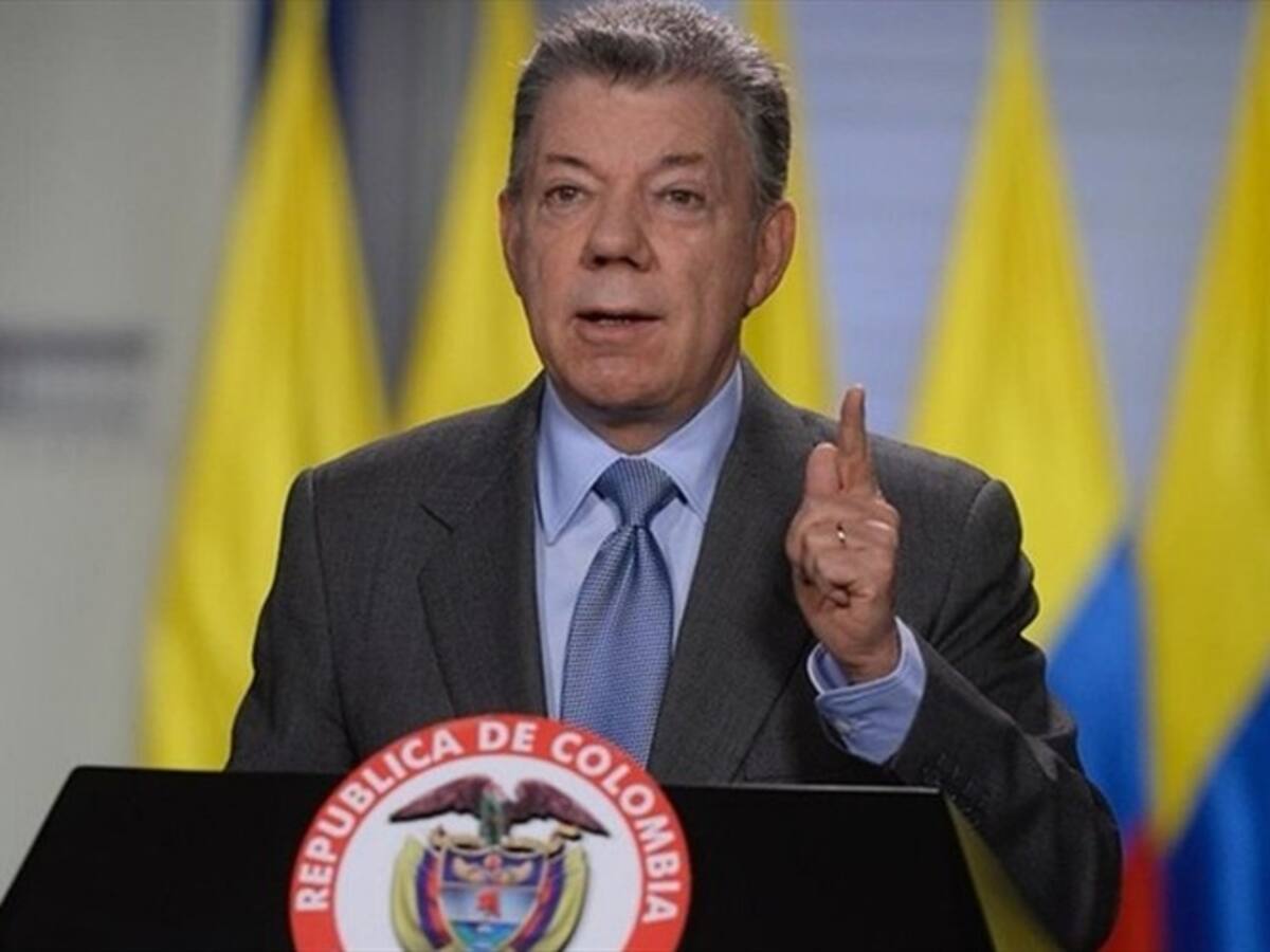 Santos pide convocar a la Comisión Binacional Fronteriza tras atentado en Ecuador