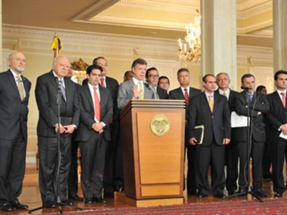 Mesa de Unidad Nacional respalda eventual reelección del presidente Santos