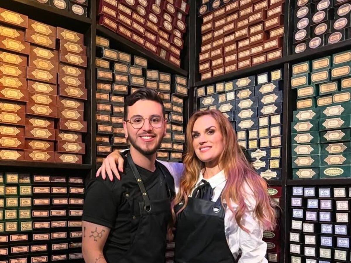 Chef colombiano compite en el concurso de repostería mágico de Harry Potter